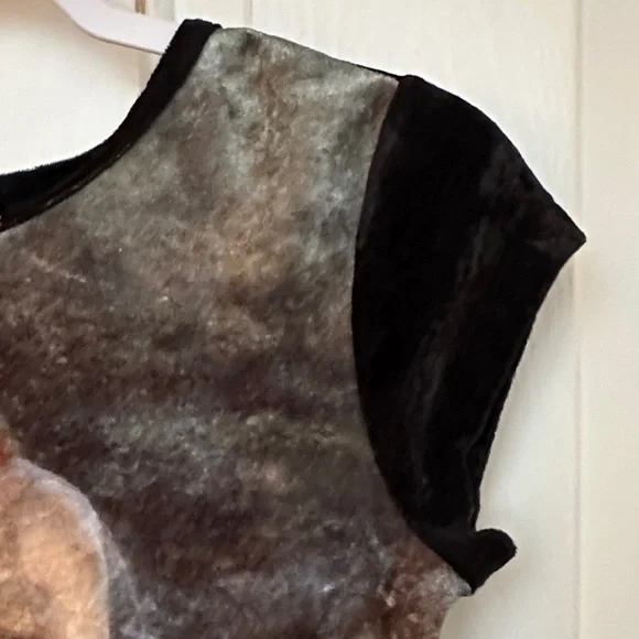 Black Short Sleeve Tee with Vintage Art Print - Picture 6 of 7